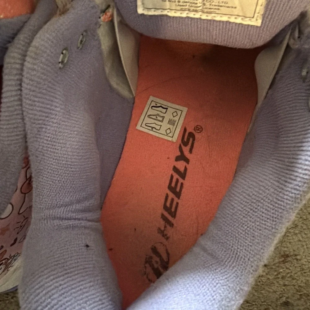 Heelys Hello Kitty and Friends Size 6Y women 7